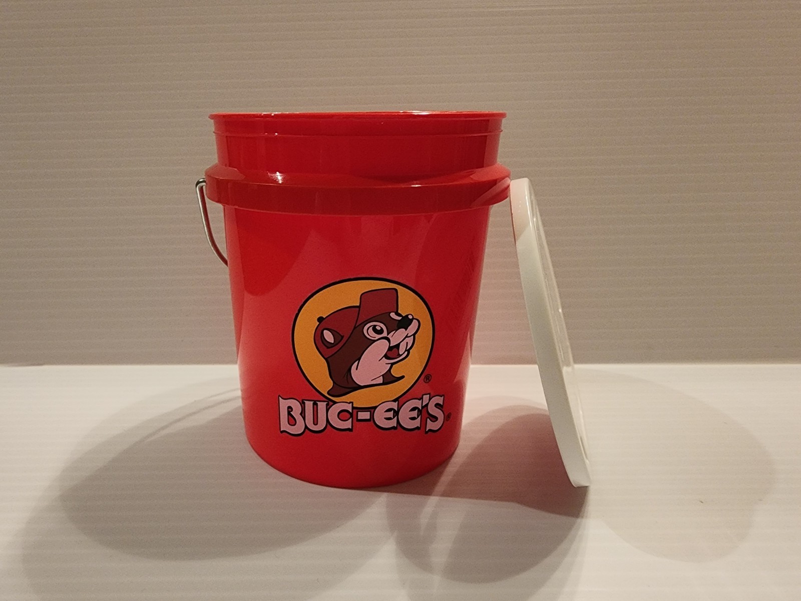 Buc-ee’s Red Mini Bucket – Official Buc-ee’s Mini Bucket Souvenir With Lid HTF