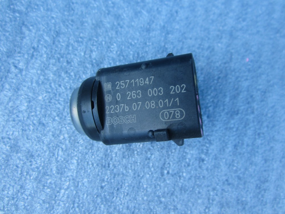 BUICK  REAR OBJECT SENSOR OEM USED 02 03 04 05 06 07 PARKING SENSOR
