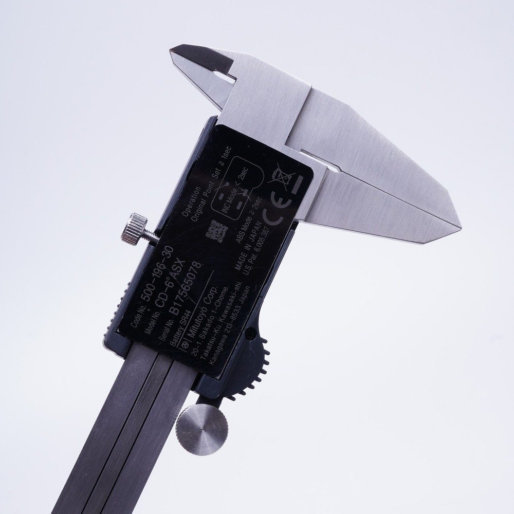 500-196-30 New Mitutoyo Digital Caliper | 0-6" (150mm) | Absolute Encoder US