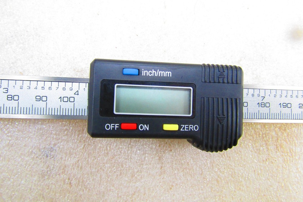 Horizontal electronic absolute digital scale, 12"