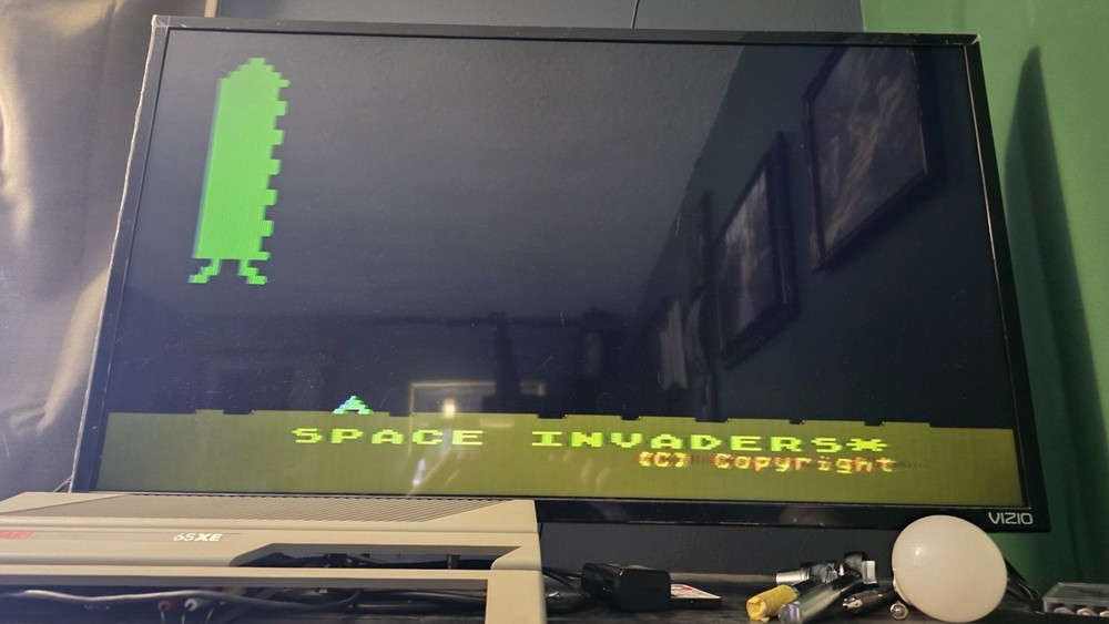 Vintage Atari 65XE Computer TESTED WORKS *READ*