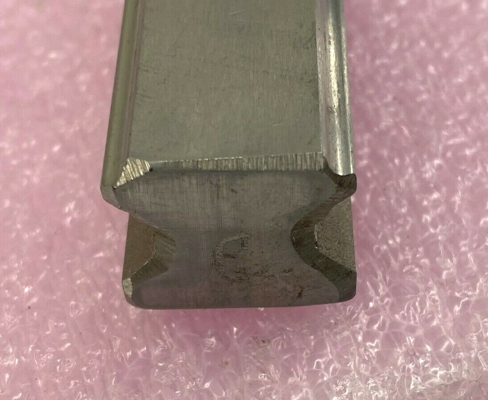 THK LINEAR RAIL Y3L338A