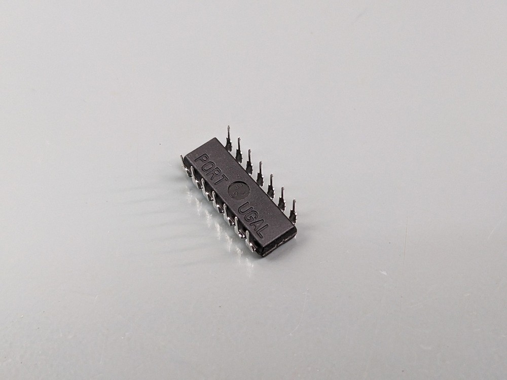 (2) SN7408 ICs Quad 2-input AND Gate, Texas Instruments, NOS