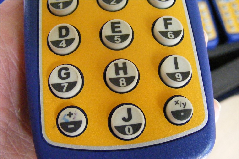 Smart Tech Senteo Interactive Response System- Receiver and 32 Student Clickers