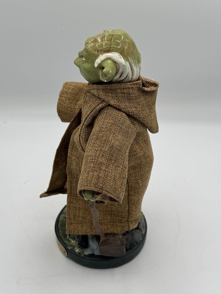 Kurt Adlers Yoda Starwars Nutcracker