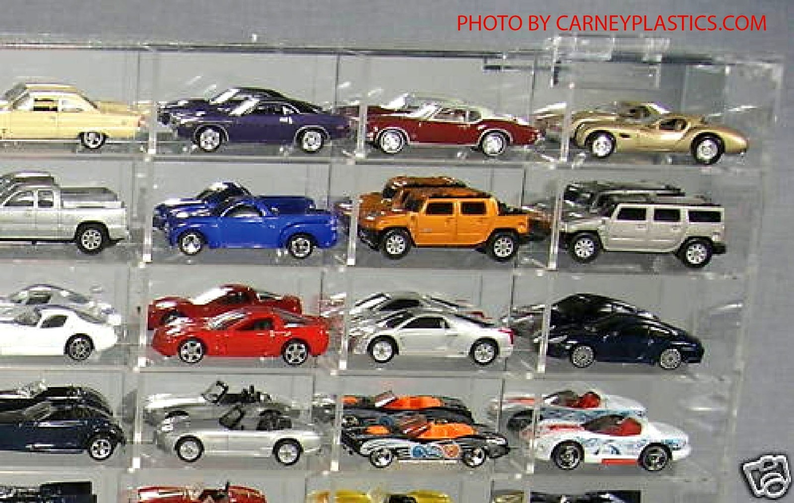 1/64 scale Display Case compatible with Hot Wheels holds 108 COMP