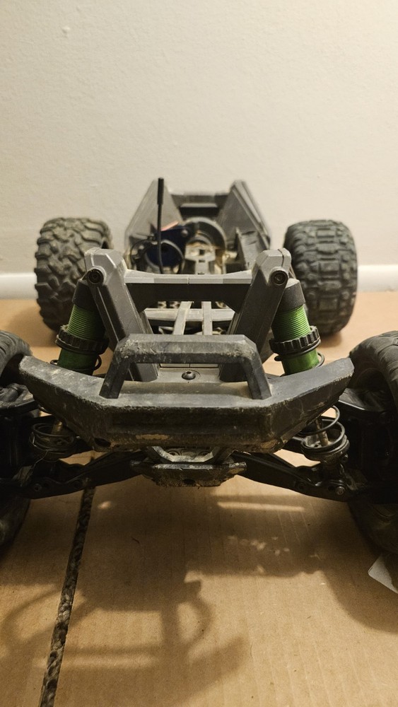 Traxxas Maxx Roller/slider