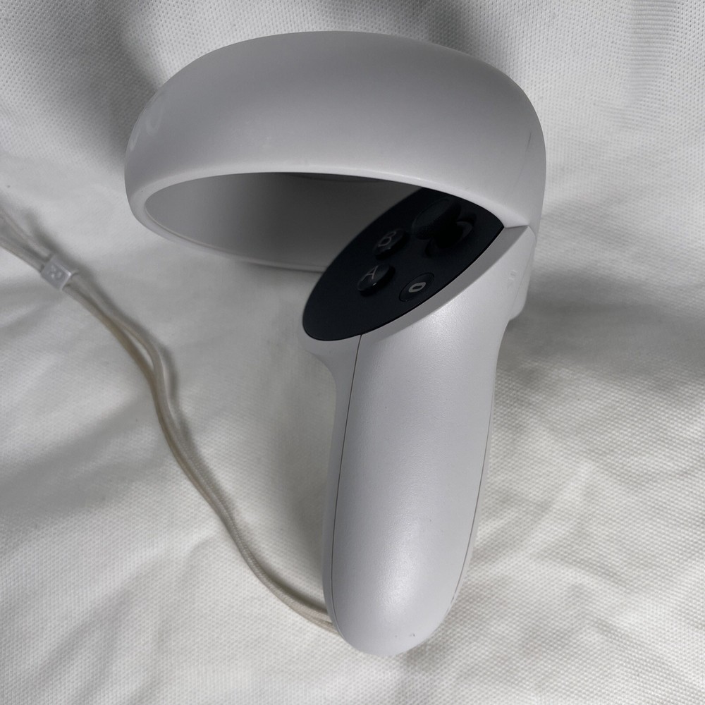 Genuine Oculus Quest 2 Controller - (Right Only)