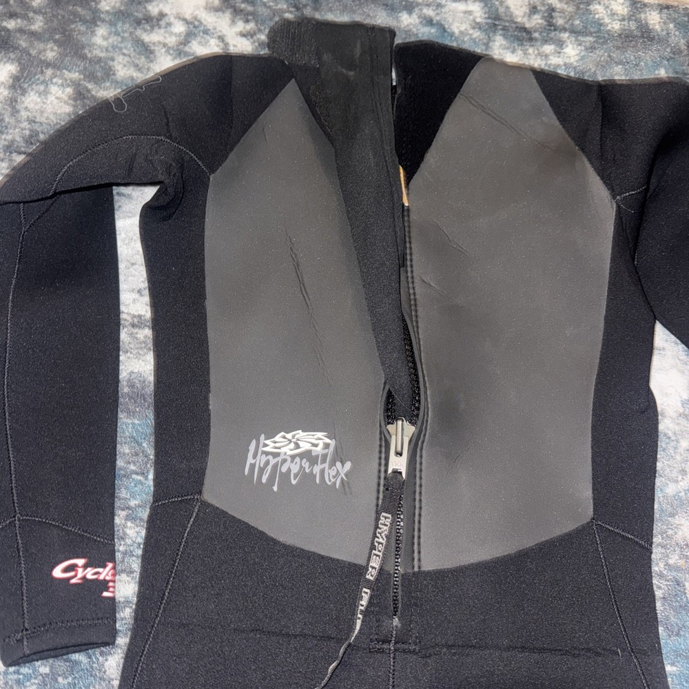 Hyperflex Cyclone Mens 3.2 mm Wetsuit Size XLS