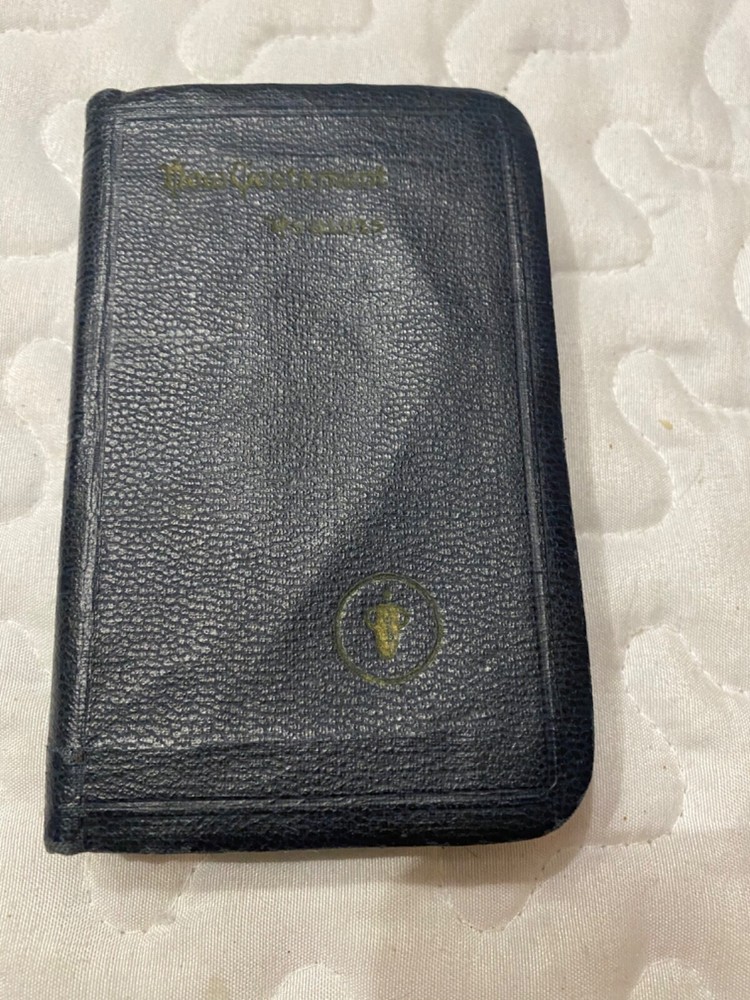 1941 The White House FDR Soldier's Personal New Testament w/Family Inscription