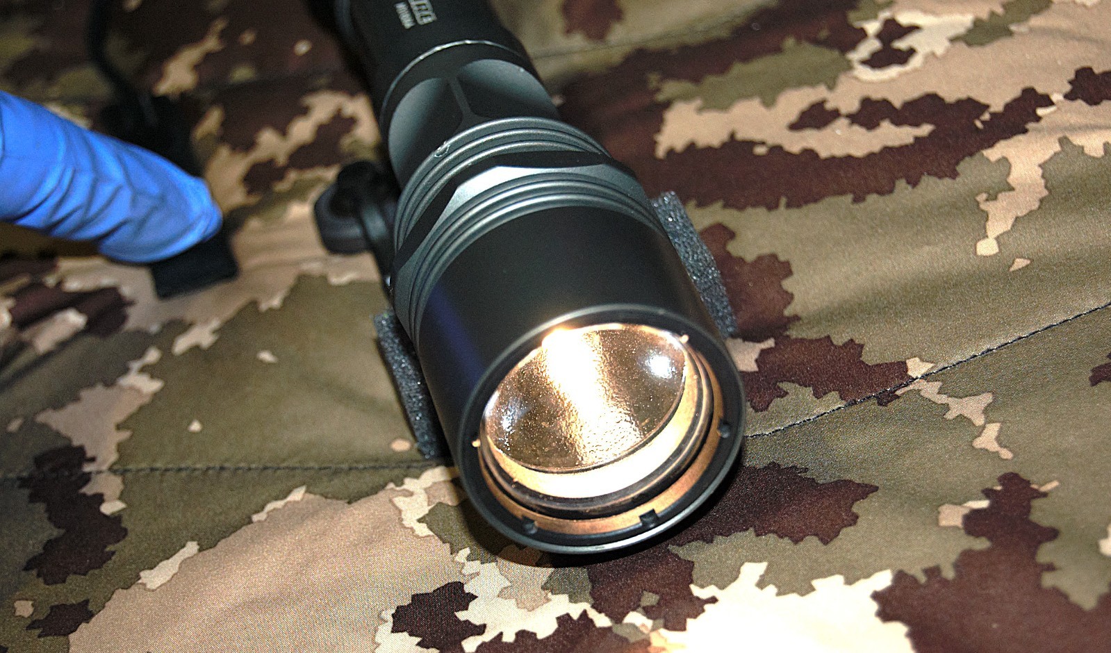Surefire M962 Tactical Weapon Light w/ A.R.M.S. #17 Wingless Mount Old Gen