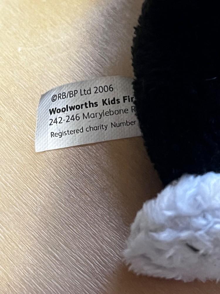 WOOLWORTHS Worth Dog keyring vintage 2006