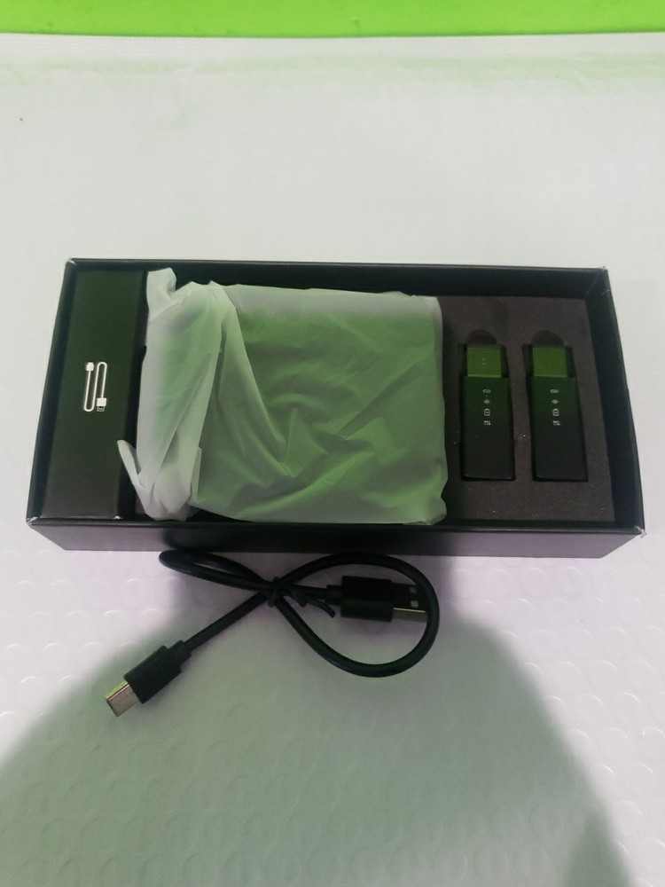 Wireless Lavalier Microphone for Android iPhone 15 Type C Smartphone, 4-Chann