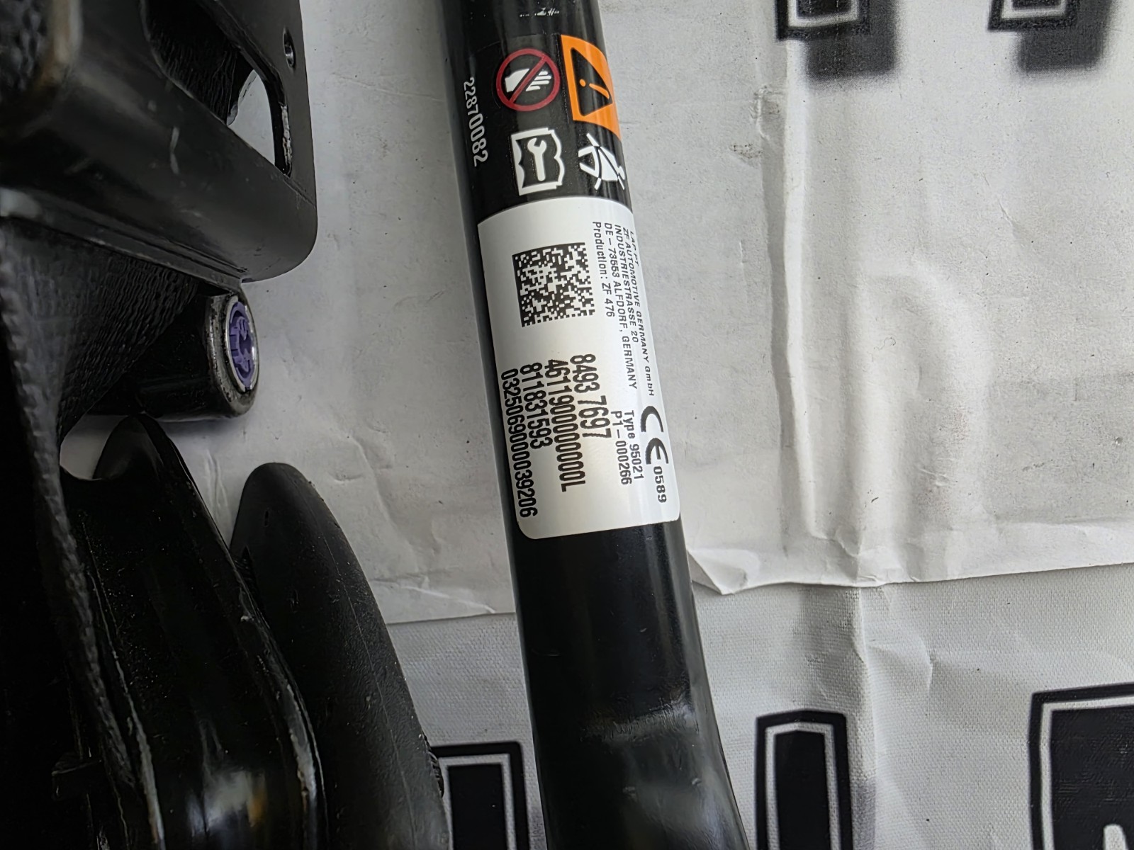 2021-2022-2023 Chevy Suburban Front Seat Belts W. Pretensioner (Black)