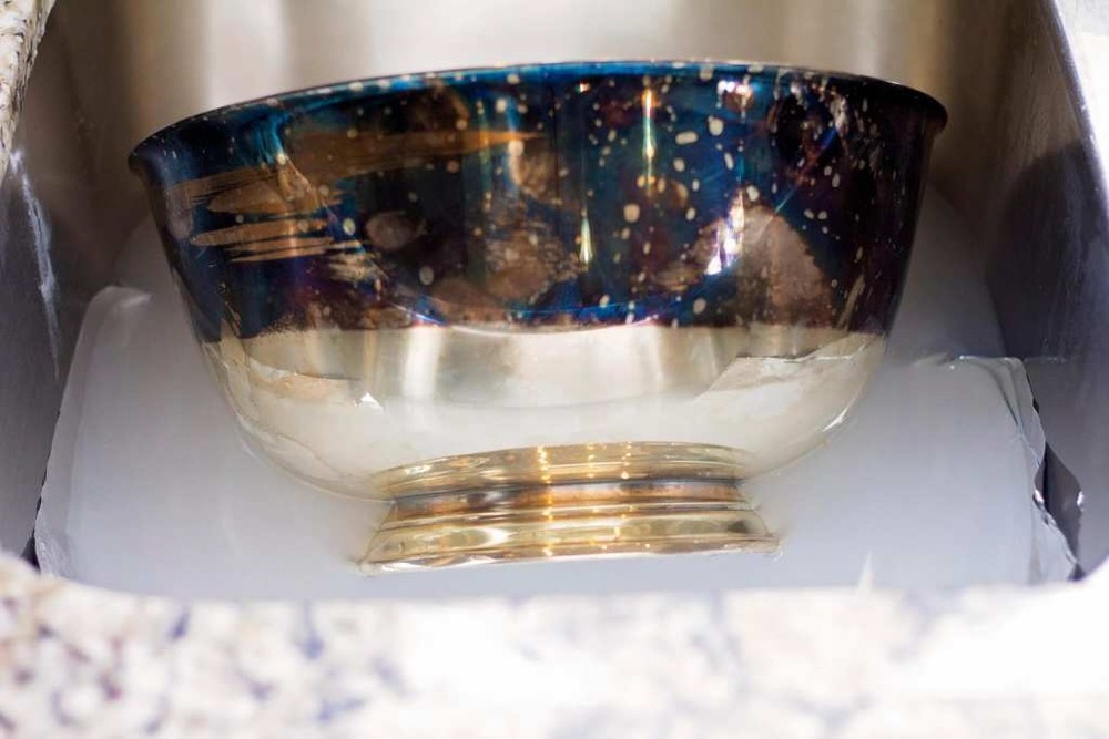 CLEAN YOUR SCIENTIFIC INSTRUMENTS QUICKLY AND SAFELY