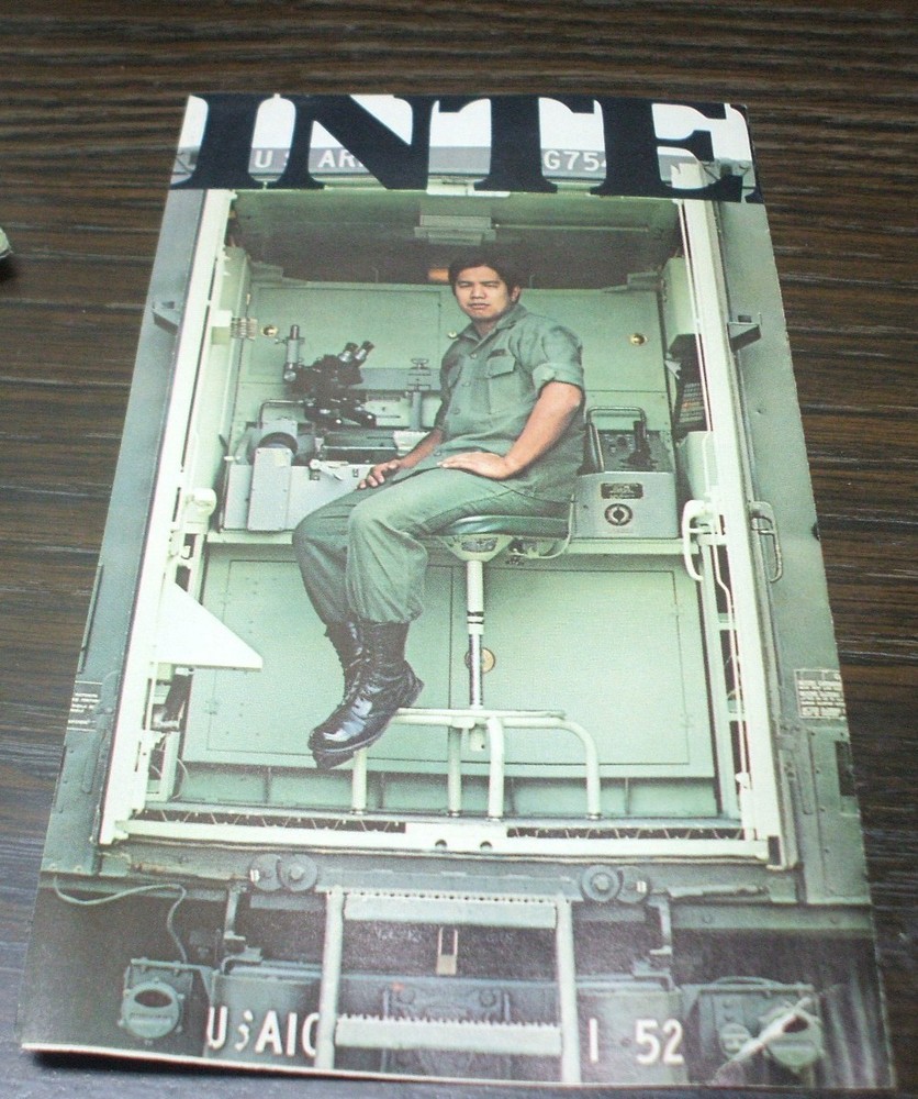 INTELLIGENCE ARMY Recruitment Brochure - 1976