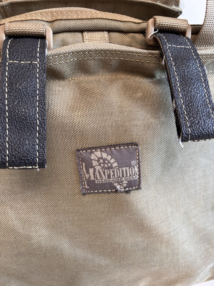 Maxpedition MPB-Multi Purpose Bag Tan 30L 22 Carry Compartments