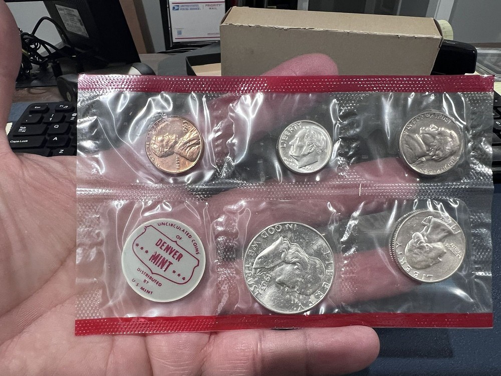 1963 P&D 10 Coin Mint Set in Envelope