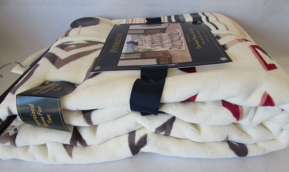 Pendleton Designer Throw Blanket For Two 60" X 80" Reversible Oversized Cream