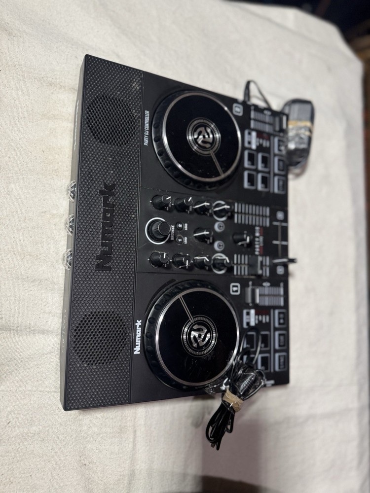 Numark Party Mix Live 2-Channel DJ controller