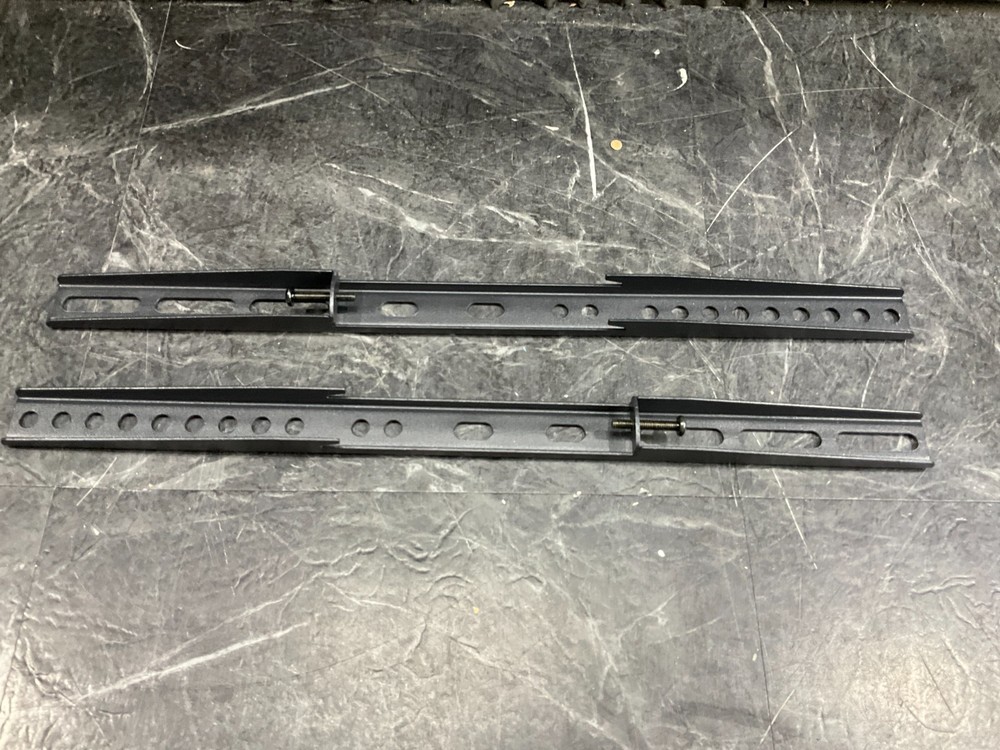 Manhattan Universal Basic LCD Full Motion Wall Mount Black 461351 ✨❤️✨