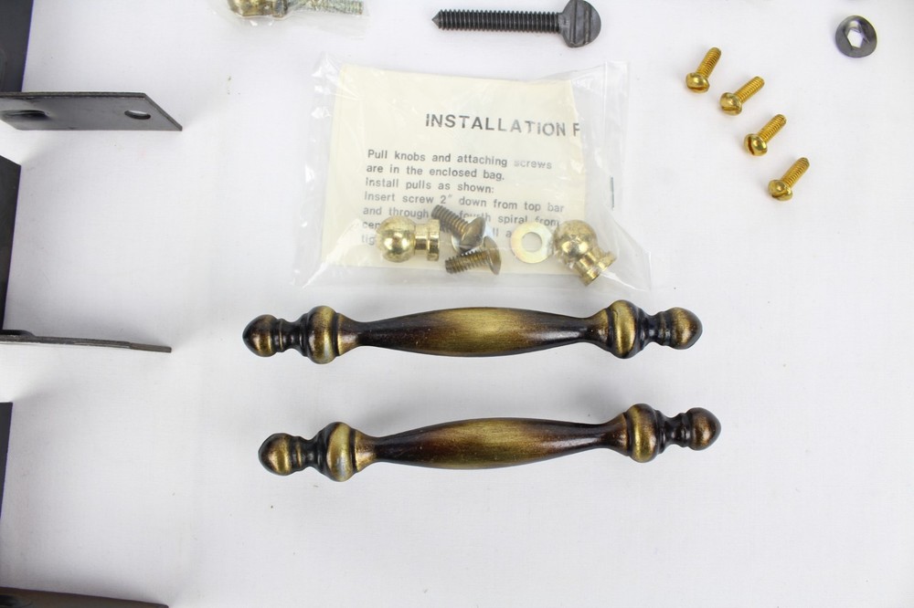 2 Vintage 19040 Japan Brass Cabinet Door Drawer Pull Handles and 2 Knobs
