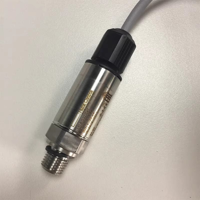 1pcs HUBA 511.830003041 pressure sensor