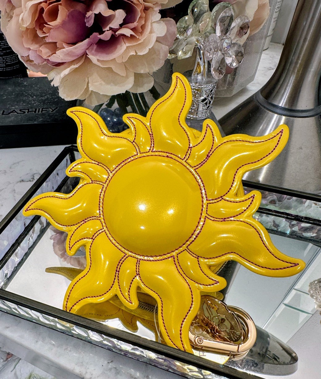 BATH AND BODY WORKS DISNEY PRINCESS RAPUNZEL FLOWER COIN PURSE NEW