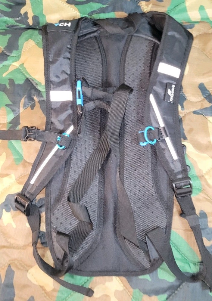 Freemove Hydration Pack Blue Light Weight No Bladder