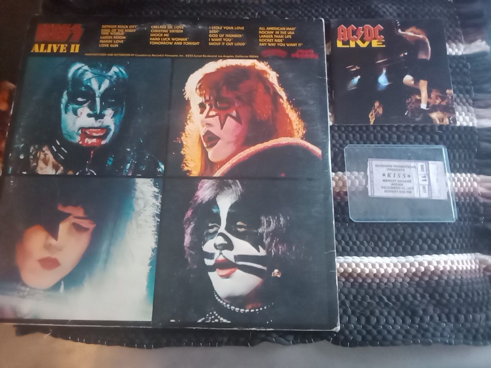 Kiss 💋 Ticket Stub 🎸 With AcDc, 12-11-77, Alive 2 Tour. Indianapolis Indiana
