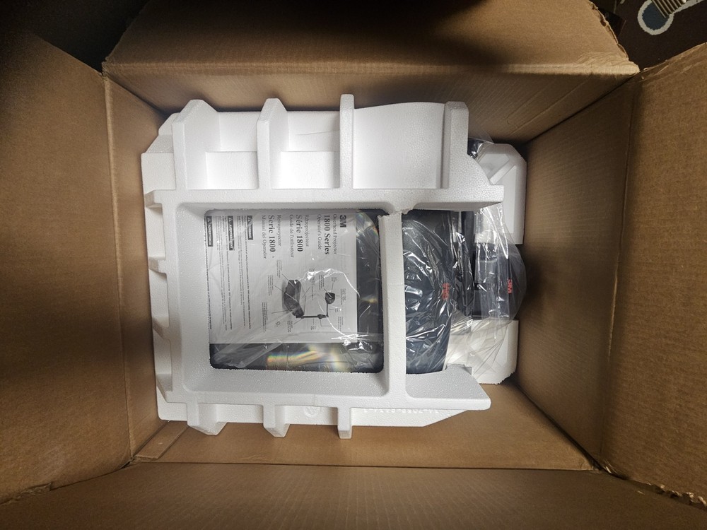 3M 1800 Overhead Projector Model 1880 - Open Box, Untested