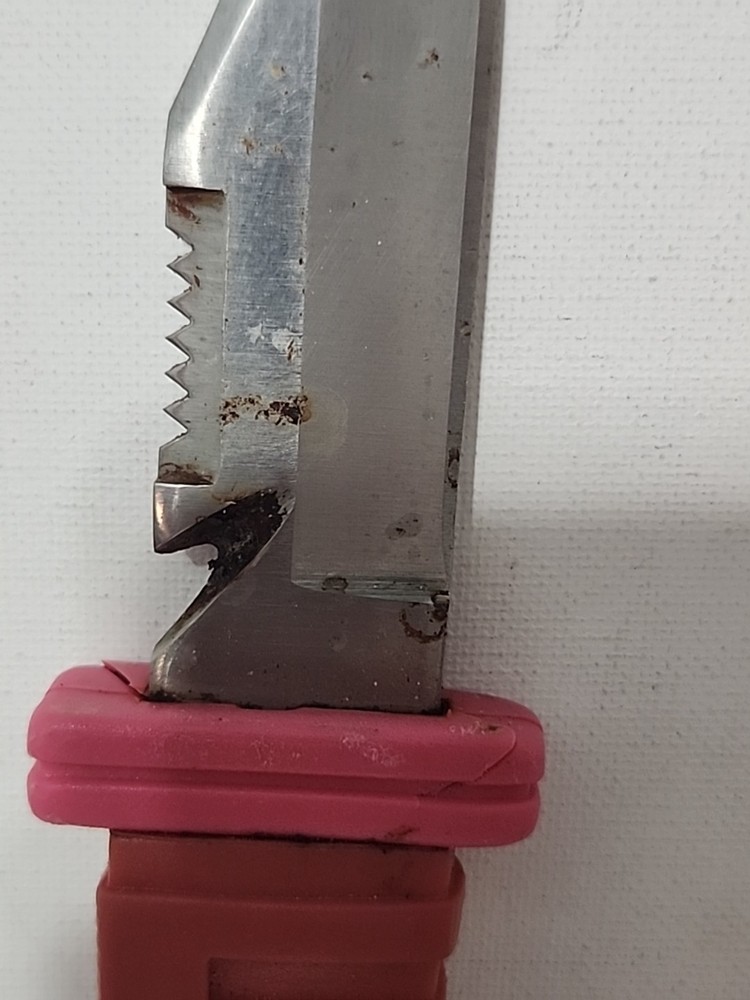 Pink Diving Knife With Sheath