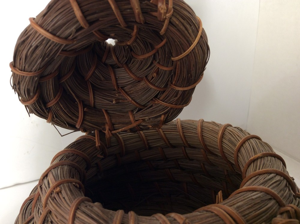 Handmade Pine Straw Basket Bee Hive Style With Closure