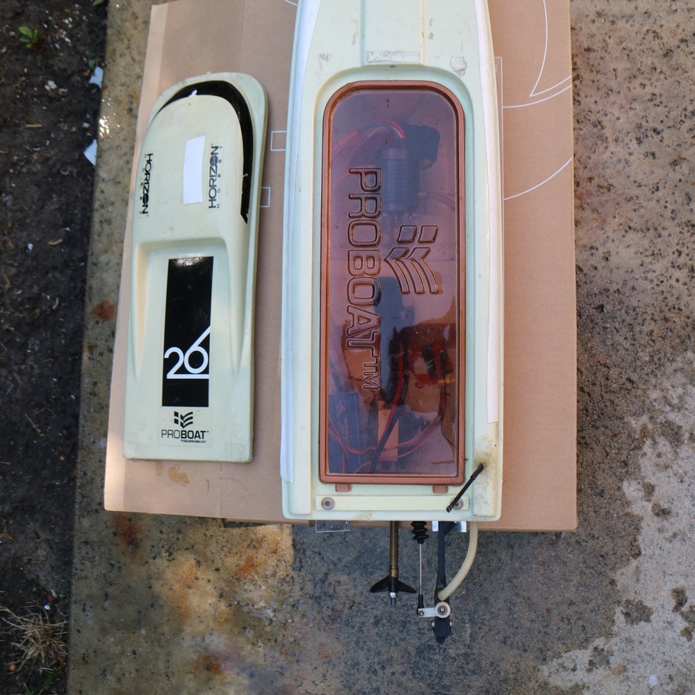 pro boat shockwave RC boat