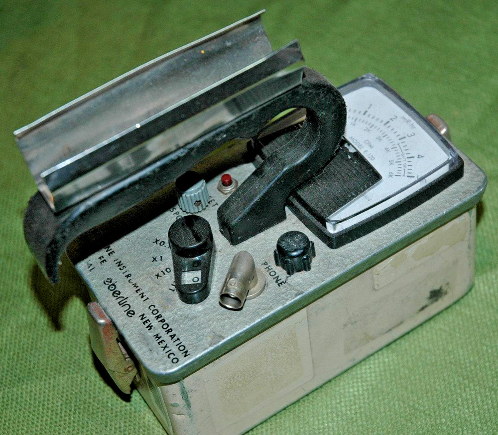 Eberline E-120 GM Survey Meter