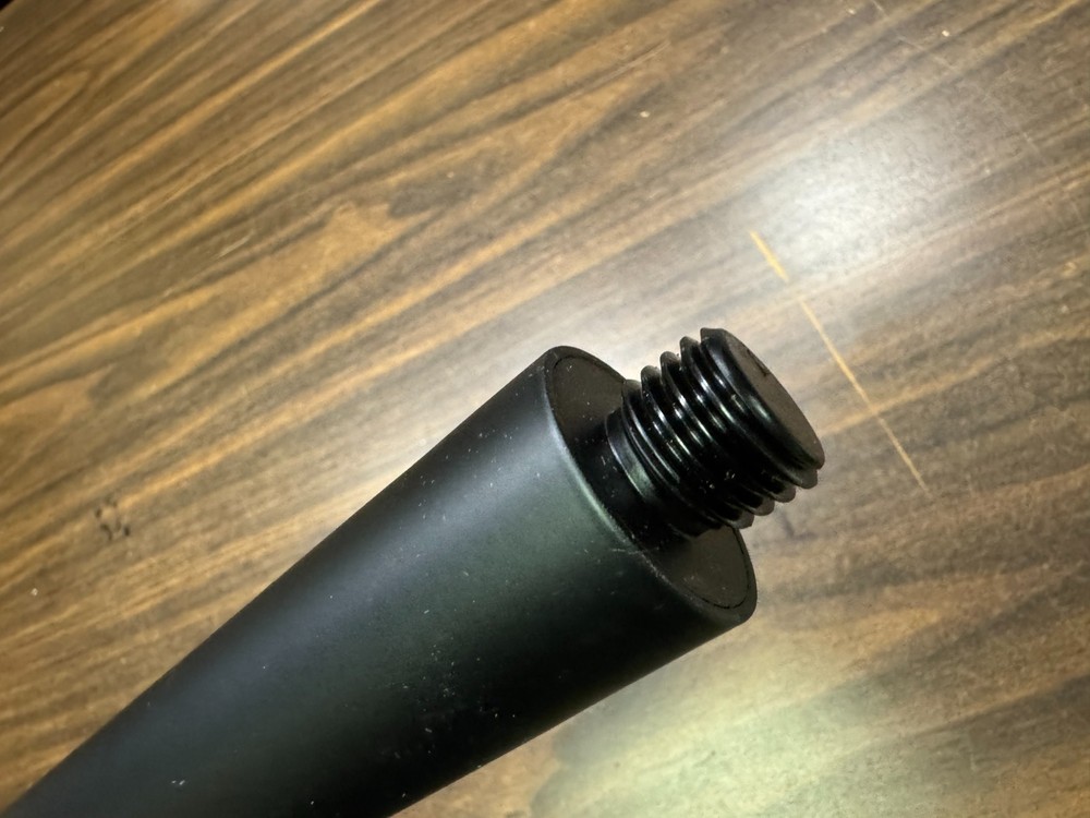 QSC SP-26 Threaded Loudspeaker Mounting Pole - 26" Length