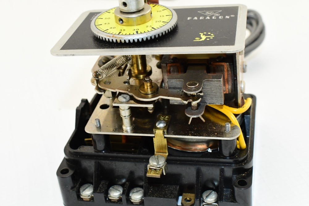 Paragon Interval Timer Automatic Reset - Model 501-132-0, Vintage