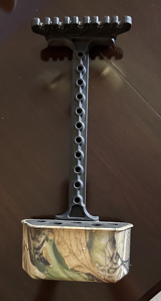 Alpine Realtree  5 Arrow Holder