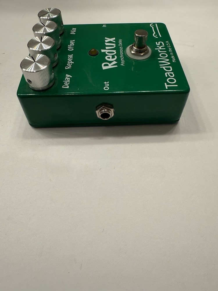 Toadworks Redux Asynchronous Digital Delay Echo Rare Guitar Effect Pedal
