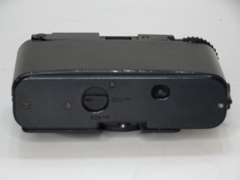 OLYMPUS XA1 RANGEFINDER POINT & SHOOT CAMERA *