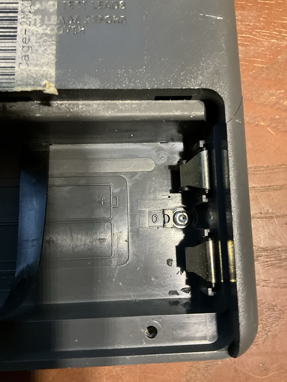 FLUKE 105B SCOPEMETER SERIES II NO LEADS DOES NOT POWER ON