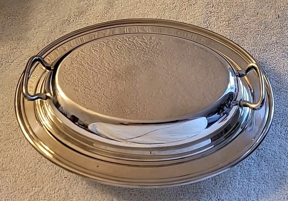 Vintage ROGERS 1105 SILVER PLATE COVERED SERVING DISH OVAL TWO HANDLED LID