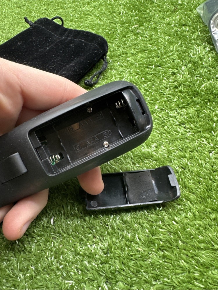 RadioShack 2603766 Wireless Presentation Presenter. d6