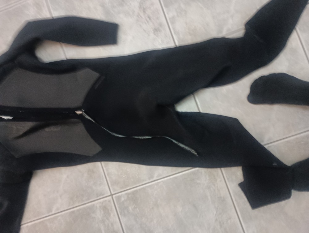 Oneill Epic wetsuit XLS