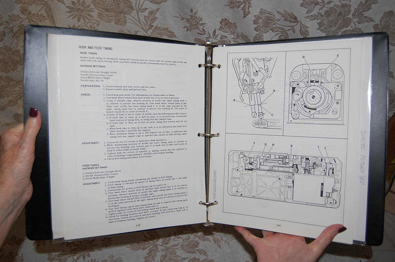Professional Service Manual on CD for Singer 900 and 920 Futura Sewing Machines