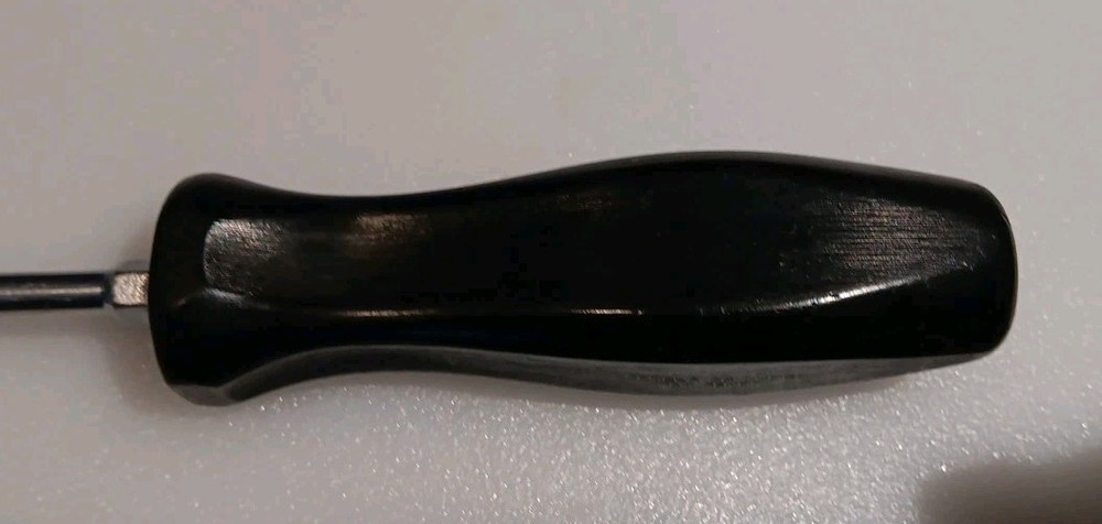 Snap-on Tools SDDP82, Black Handle Phillips Screwdriver # 2 tip, 12” Long