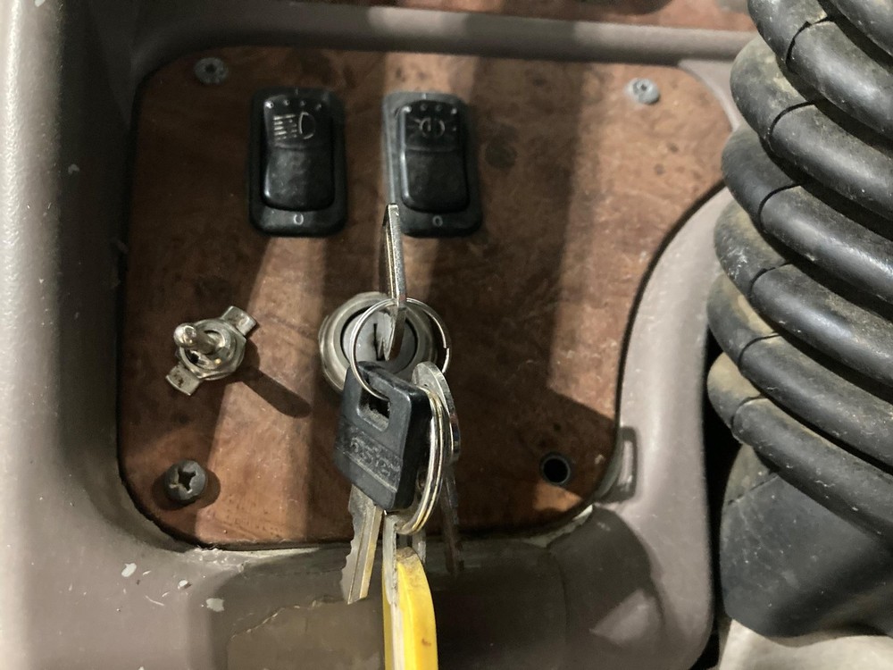 Peterbilt 387 IGNITION Dash Panel - Used