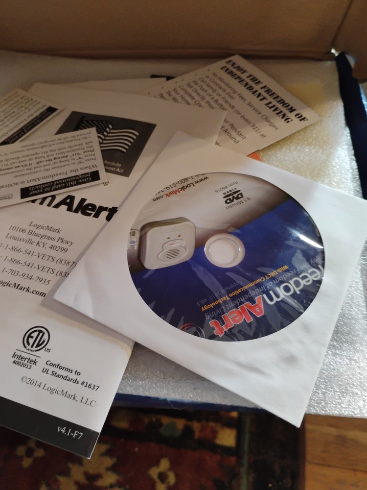 LogicMark Freedom Alert Fall w/ DECT Emergency Communicator ~ Model 35511 Unused