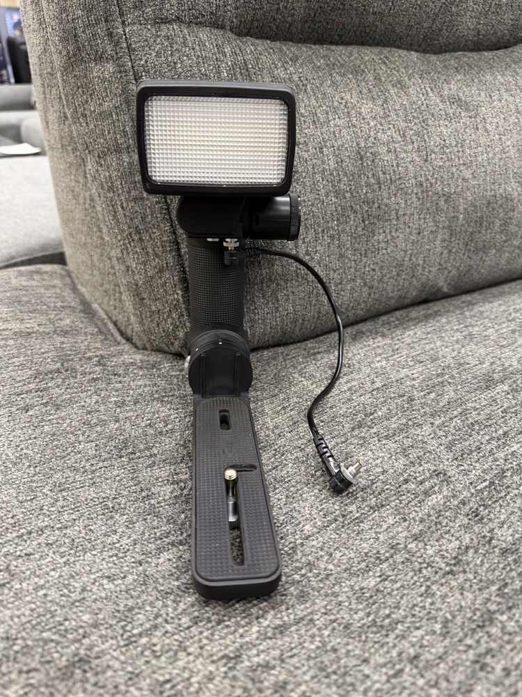 Nikon Speedlight SB-14 & Battery Compartment