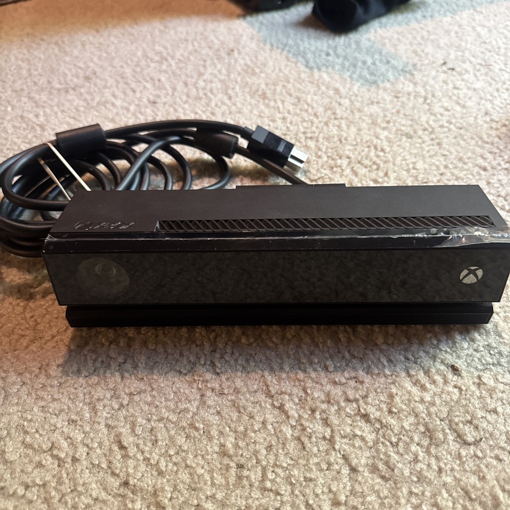 Genuine Microsoft Xbox One Kinect Sensor Camera Model 1520 Black - Tested